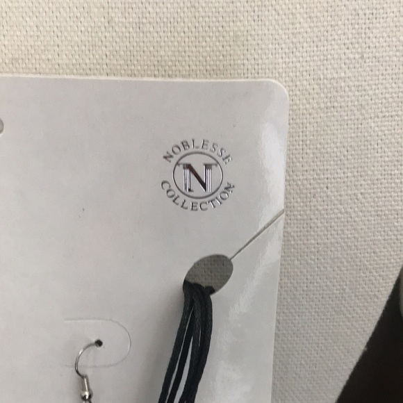 3/$20 Brand New Pink Pearl Shell Necklace and Earrings Set/ Noblesse Collection - Picture 2 of 4